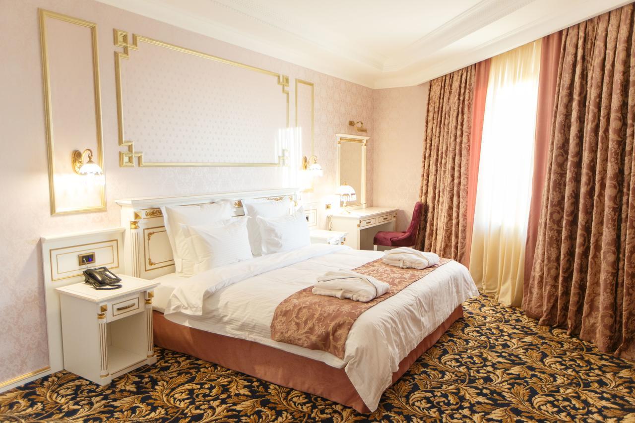 Sultan Palace Hotel Atyrau Exterior photo