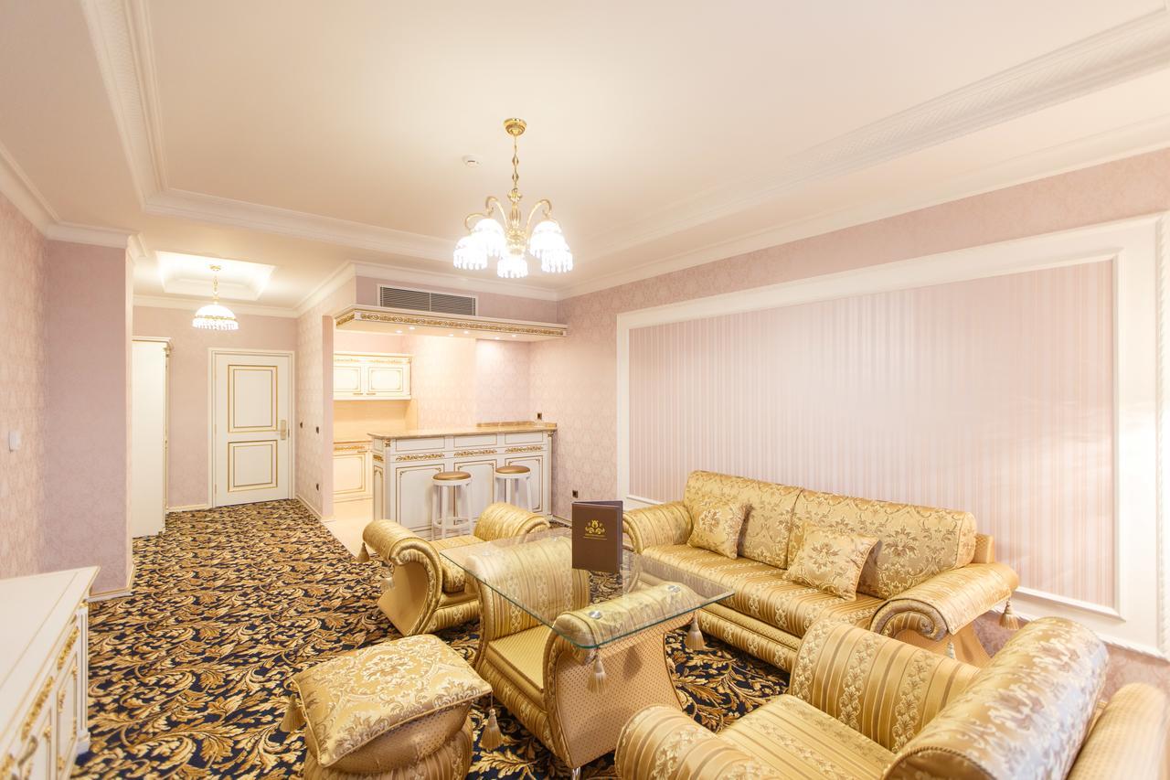 Sultan Palace Hotel Atyrau Exterior photo A suite at the hotel